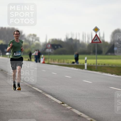 12.04.2026 - 45. Internationalen Wilhelmsburger Insellauf Dr. Thomas Lammeyer http://msf.ph/oto/9439379 12.04.2026 10:00:19 Laufen 3771 meine-sportfotos.de