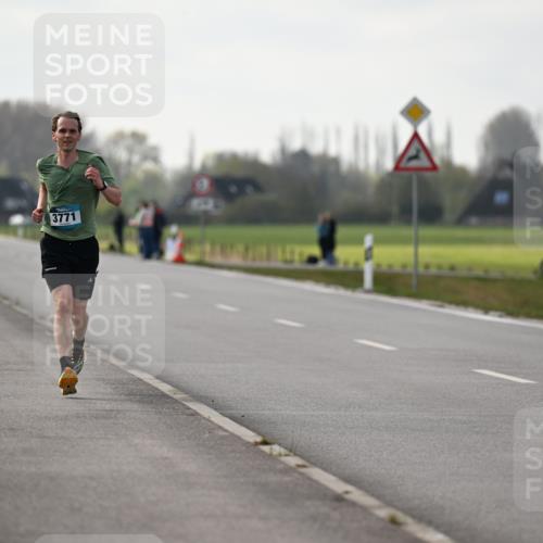 12.04.2026 - 45. Internationalen Wilhelmsburger Insellauf Dr. Thomas Lammeyer http://msf.ph/oto/9439382 12.04.2026 10:00:19 Laufen 3771 meine-sportfotos.de