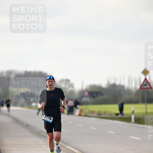 12.04.2026 - 45. Internationalen Wilhelmsburger Insellauf Dr. Thomas Lammeyer http://msf.ph/oto/9439411 12.04.2026 10:00:39 Laufen 3776 meine-sportfotos.de