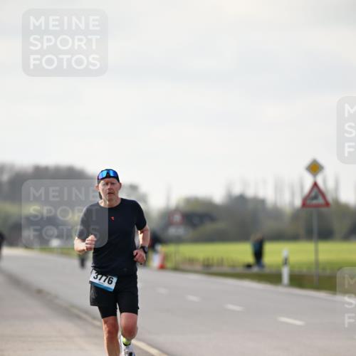 12.04.2026 - 45. Internationalen Wilhelmsburger Insellauf Dr. Thomas Lammeyer http://msf.ph/oto/9439416 12.04.2026 10:00:40 Laufen 3776 meine-sportfotos.de