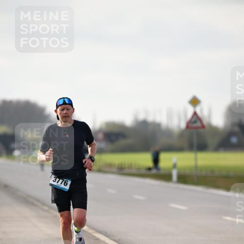 12.04.2026 - 45. Internationalen Wilhelmsburger Insellauf Dr. Thomas Lammeyer http://msf.ph/oto/9439421 12.04.2026 10:00:41 Laufen 3776 meine-sportfotos.de