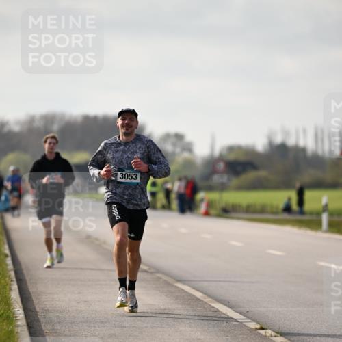 12.04.2026 - 45. Internationalen Wilhelmsburger Insellauf Dr. Thomas Lammeyer http://msf.ph/oto/9439435 12.04.2026 10:01:06 Laufen 3053 meine-sportfotos.de