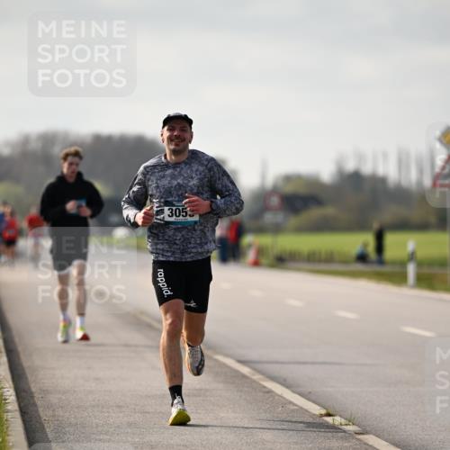 12.04.2026 - 45. Internationalen Wilhelmsburger Insellauf Dr. Thomas Lammeyer http://msf.ph/oto/9439441 12.04.2026 10:01:06 Laufen 3053 meine-sportfotos.de
