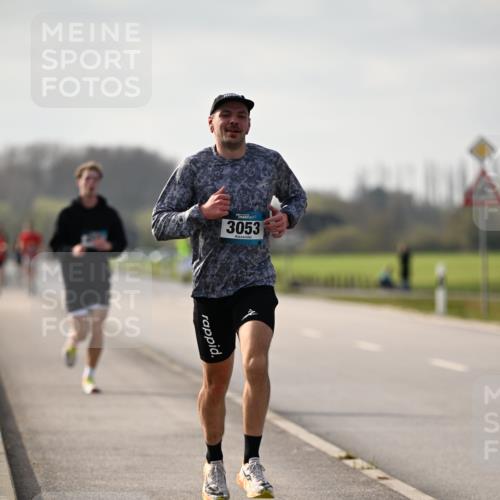 12.04.2026 - 45. Internationalen Wilhelmsburger Insellauf Dr. Thomas Lammeyer http://msf.ph/oto/9439448 12.04.2026 10:01:07 Laufen 3053 meine-sportfotos.de