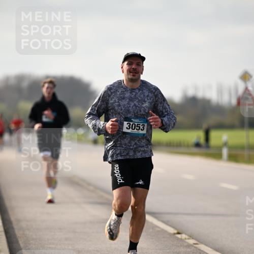 12.04.2026 - 45. Internationalen Wilhelmsburger Insellauf Dr. Thomas Lammeyer http://msf.ph/oto/9439450 12.04.2026 10:01:08 Laufen 3053 meine-sportfotos.de