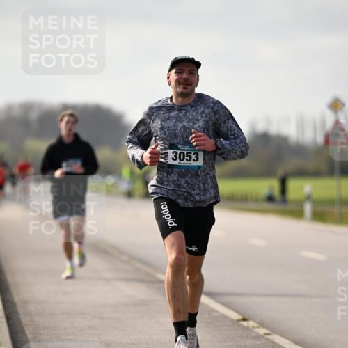12.04.2026 - 45. Internationalen Wilhelmsburger Insellauf Dr. Thomas Lammeyer http://msf.ph/oto/9439451 12.04.2026 10:01:08 Laufen 3053 meine-sportfotos.de