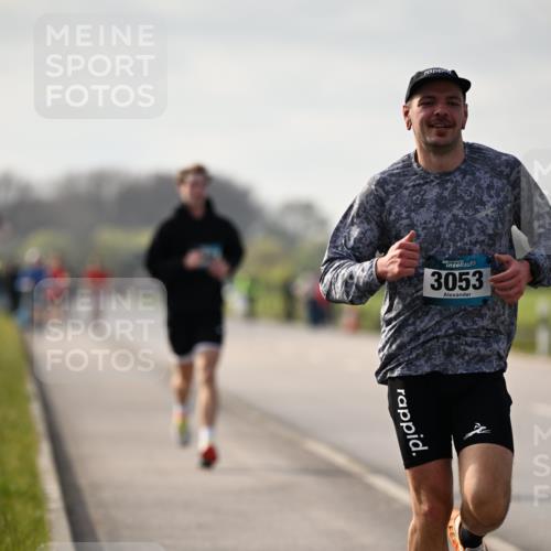12.04.2026 - 45. Internationalen Wilhelmsburger Insellauf Dr. Thomas Lammeyer http://msf.ph/oto/9439458 12.04.2026 10:01:09 Laufen 3053 meine-sportfotos.de