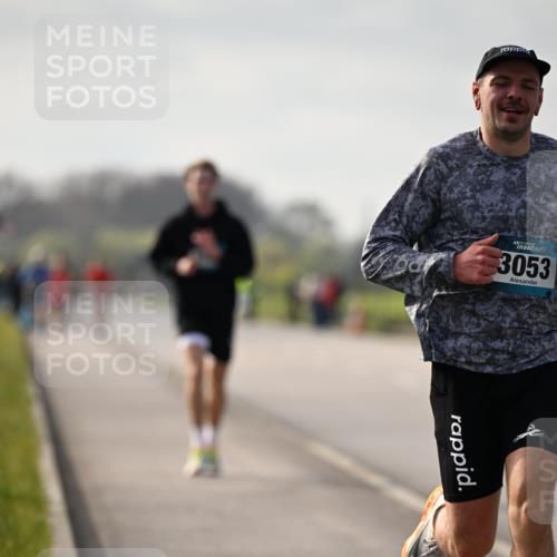 12.04.2026 - 45. Internationalen Wilhelmsburger Insellauf Dr. Thomas Lammeyer http://msf.ph/oto/9439460 12.04.2026 10:01:09 Laufen 3053 meine-sportfotos.de