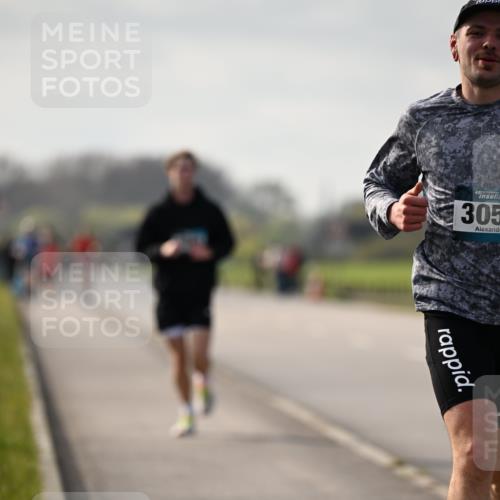 12.04.2026 - 45. Internationalen Wilhelmsburger Insellauf Dr. Thomas Lammeyer http://msf.ph/oto/9439462 12.04.2026 10:01:09 Laufen 45, 305 meine-sportfotos.de