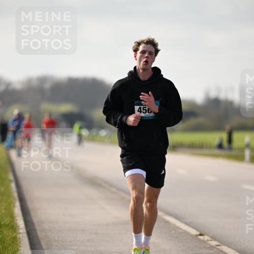 12.04.2026 - 45. Internationalen Wilhelmsburger Insellauf Dr. Thomas Lammeyer http://msf.ph/oto/9439478 12.04.2026 10:01:12 Laufen 456 meine-sportfotos.de