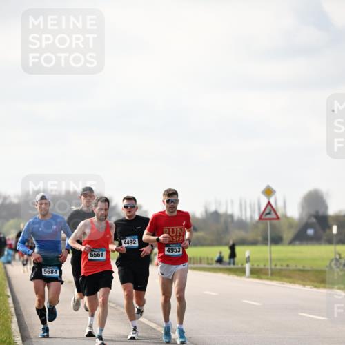 12.04.2026 - 45. Internationalen Wilhelmsburger Insellauf Dr. Thomas Lammeyer http://msf.ph/oto/9439497 12.04.2026 10:01:28 Laufen 5684, 5561, 4492, 4953 meine-sportfotos.de