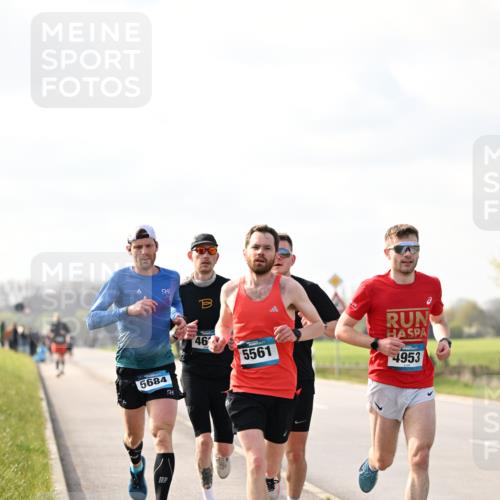 12.04.2026 - 45. Internationalen Wilhelmsburger Insellauf Dr. Thomas Lammeyer http://msf.ph/oto/9439516 12.04.2026 10:01:31 Laufen 5684, 46, 5561, 4953 meine-sportfotos.de