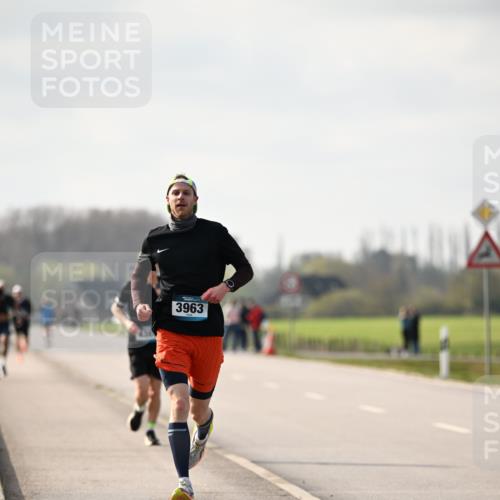 12.04.2026 - 45. Internationalen Wilhelmsburger Insellauf Dr. Thomas Lammeyer http://msf.ph/oto/9439539 12.04.2026 10:01:43 Laufen 3963 meine-sportfotos.de