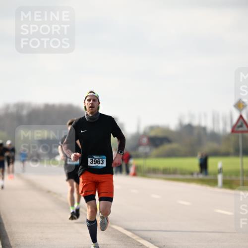 12.04.2026 - 45. Internationalen Wilhelmsburger Insellauf Dr. Thomas Lammeyer http://msf.ph/oto/9439540 12.04.2026 10:01:43 Laufen 3963 meine-sportfotos.de