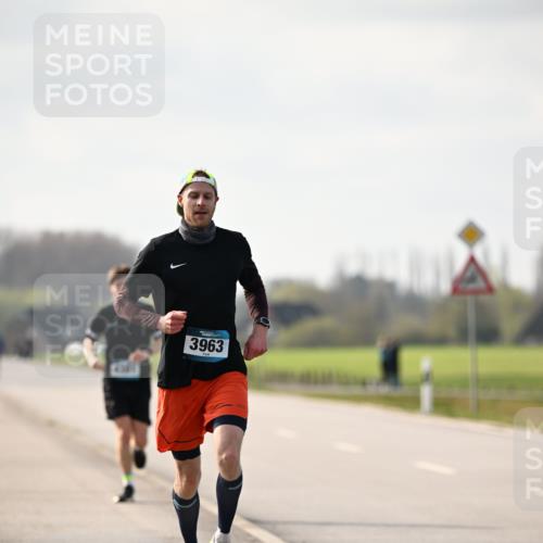 12.04.2026 - 45. Internationalen Wilhelmsburger Insellauf Dr. Thomas Lammeyer http://msf.ph/oto/9439546 12.04.2026 10:01:44 Laufen 3963 meine-sportfotos.de