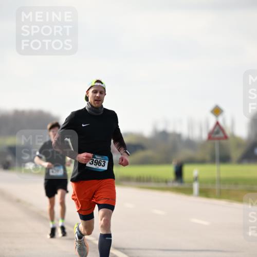 12.04.2026 - 45. Internationalen Wilhelmsburger Insellauf Dr. Thomas Lammeyer http://msf.ph/oto/9439547 12.04.2026 10:01:44 Laufen 3963 meine-sportfotos.de
