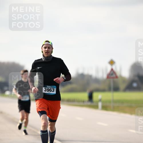 12.04.2026 - 45. Internationalen Wilhelmsburger Insellauf Dr. Thomas Lammeyer http://msf.ph/oto/9439549 12.04.2026 10:01:44 Laufen 3963 meine-sportfotos.de