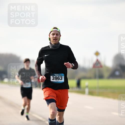 12.04.2026 - 45. Internationalen Wilhelmsburger Insellauf Dr. Thomas Lammeyer http://msf.ph/oto/9439554 12.04.2026 10:01:45 Laufen 3963 meine-sportfotos.de