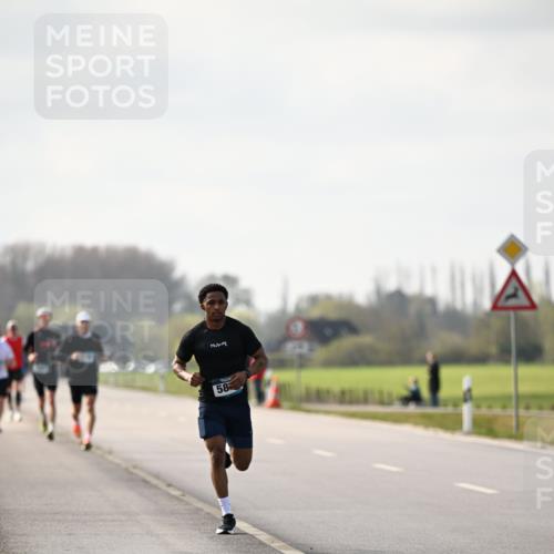12.04.2026 - 45. Internationalen Wilhelmsburger Insellauf Dr. Thomas Lammeyer http://msf.ph/oto/9439570 12.04.2026 10:01:53 Laufen 58 meine-sportfotos.de