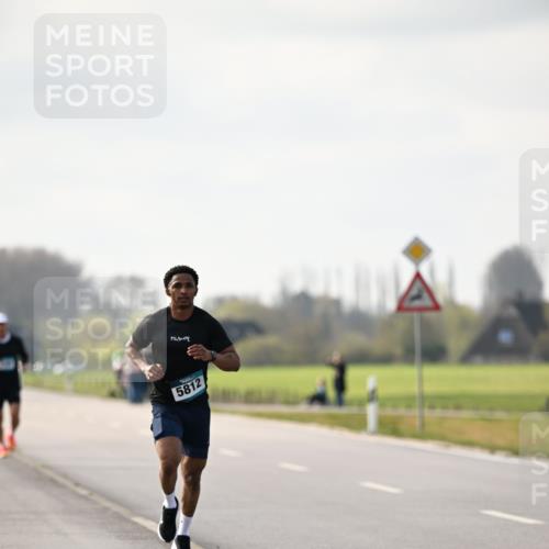 12.04.2026 - 45. Internationalen Wilhelmsburger Insellauf Dr. Thomas Lammeyer http://msf.ph/oto/9439579 12.04.2026 10:01:54 Laufen 1, 5812 meine-sportfotos.de