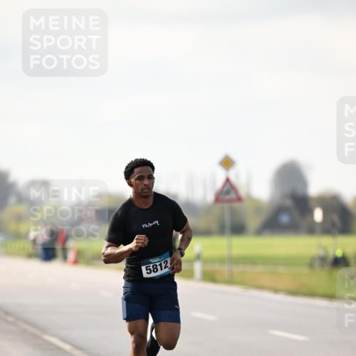 12.04.2026 - 45. Internationalen Wilhelmsburger Insellauf Dr. Thomas Lammeyer http://msf.ph/oto/9439592 12.04.2026 10:01:56 Laufen 1, 77009, 5812 meine-sportfotos.de