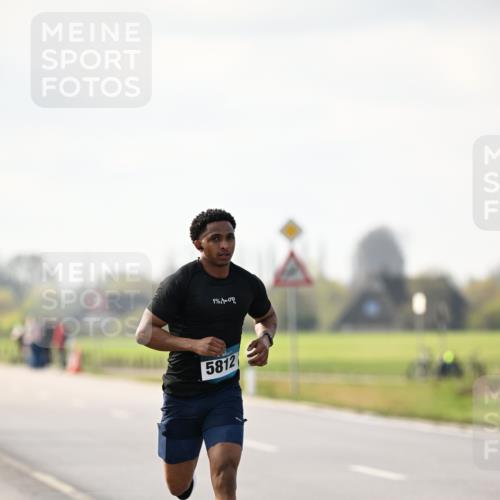 12.04.2026 - 45. Internationalen Wilhelmsburger Insellauf Dr. Thomas Lammeyer http://msf.ph/oto/9439594 12.04.2026 10:01:56 Laufen 1, 5812 meine-sportfotos.de
