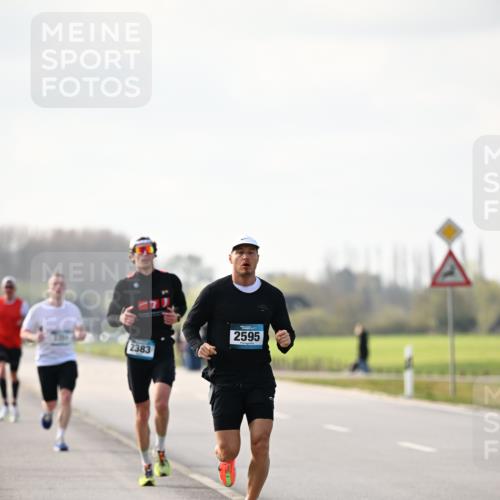12.04.2026 - 45. Internationalen Wilhelmsburger Insellauf Dr. Thomas Lammeyer http://msf.ph/oto/9439626 12.04.2026 10:02:02 Laufen 2383, 2595 meine-sportfotos.de