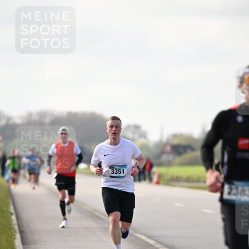12.04.2026 - 45. Internationalen Wilhelmsburger Insellauf Dr. Thomas Lammeyer http://msf.ph/oto/9439649 12.04.2026 10:02:06 Laufen 3351, 2383 meine-sportfotos.de