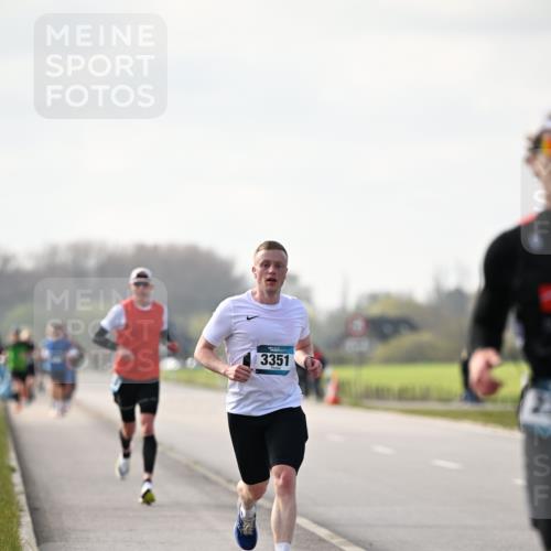 12.04.2026 - 45. Internationalen Wilhelmsburger Insellauf Dr. Thomas Lammeyer http://msf.ph/oto/9439651 12.04.2026 10:02:06 Laufen 3351 meine-sportfotos.de