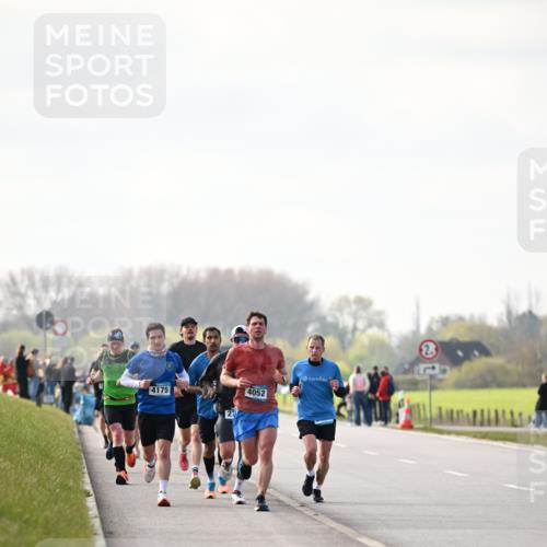 12.04.2026 - 45. Internationalen Wilhelmsburger Insellauf Dr. Thomas Lammeyer http://msf.ph/oto/9439664 12.04.2026 10:02:19 Laufen 4175, 27, 4052 meine-sportfotos.de