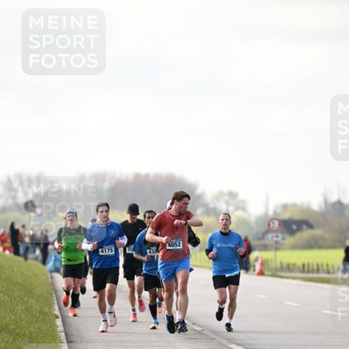 12.04.2026 - 45. Internationalen Wilhelmsburger Insellauf Dr. Thomas Lammeyer http://msf.ph/oto/9439672 12.04.2026 10:02:20 Laufen 4052, 4175, 35, 438 meine-sportfotos.de