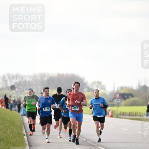 12.04.2026 - 45. Internationalen Wilhelmsburger Insellauf Dr. Thomas Lammeyer http://msf.ph/oto/9439674 12.04.2026 10:02:21 Laufen 4175, 35, 4052 meine-sportfotos.de
