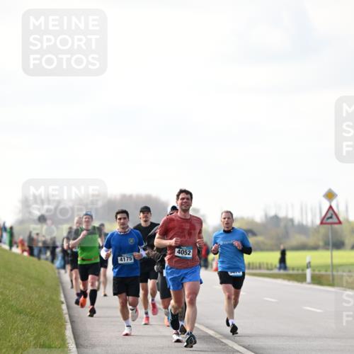 12.04.2026 - 45. Internationalen Wilhelmsburger Insellauf Dr. Thomas Lammeyer http://msf.ph/oto/9439685 12.04.2026 10:02:23 Laufen 4052, 4175, 240 meine-sportfotos.de