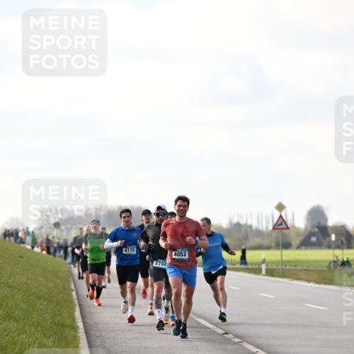 12.04.2026 - 45. Internationalen Wilhelmsburger Insellauf Dr. Thomas Lammeyer http://msf.ph/oto/9439690 12.04.2026 10:02:24 Laufen 4175, 2702, 4052 meine-sportfotos.de