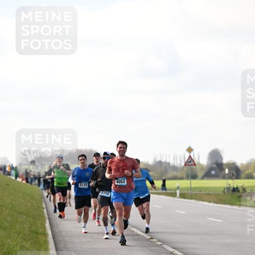 12.04.2026 - 45. Internationalen Wilhelmsburger Insellauf Dr. Thomas Lammeyer http://msf.ph/oto/9439691 12.04.2026 10:02:24 Laufen 4175, 2702, 4052 meine-sportfotos.de