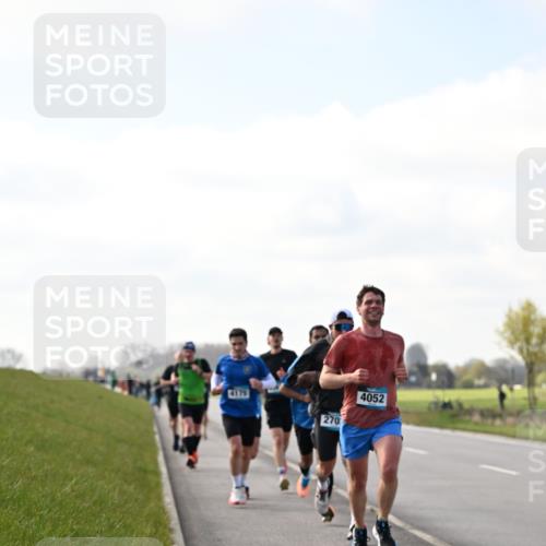 12.04.2026 - 45. Internationalen Wilhelmsburger Insellauf Dr. Thomas Lammeyer http://msf.ph/oto/9439701 12.04.2026 10:02:26 Laufen 270, 4052 meine-sportfotos.de