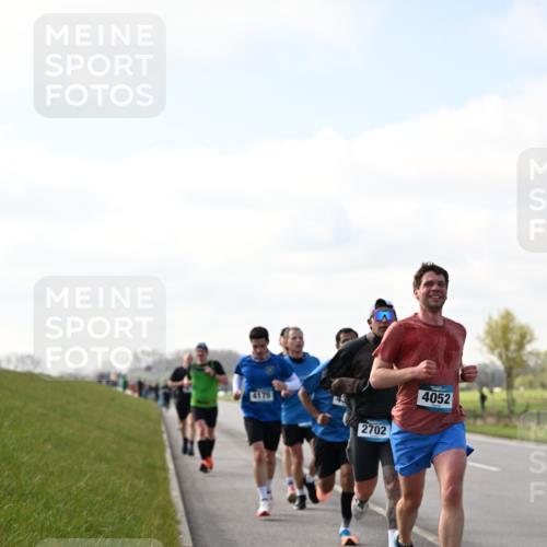 12.04.2026 - 45. Internationalen Wilhelmsburger Insellauf Dr. Thomas Lammeyer http://msf.ph/oto/9439705 12.04.2026 10:02:27 Laufen 2702, 4052 meine-sportfotos.de