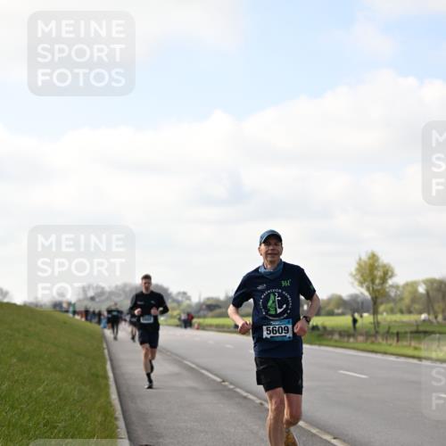 12.04.2026 - 45. Internationalen Wilhelmsburger Insellauf Dr. Thomas Lammeyer http://msf.ph/oto/9439748 12.04.2026 10:02:35 Laufen 361, 5609 meine-sportfotos.de