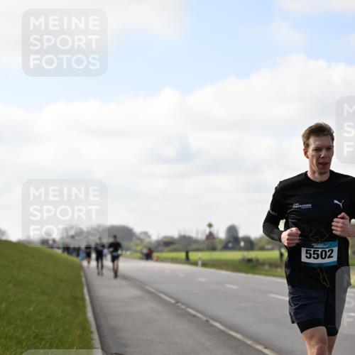 12.04.2026 - 45. Internationalen Wilhelmsburger Insellauf Dr. Thomas Lammeyer http://msf.ph/oto/9439774 12.04.2026 10:02:39 Laufen 4, 5502 meine-sportfotos.de