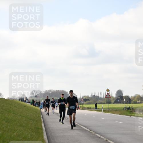12.04.2026 - 45. Internationalen Wilhelmsburger Insellauf Dr. Thomas Lammeyer http://msf.ph/oto/9439778 12.04.2026 10:02:44 Laufen 467, 5569, 2 meine-sportfotos.de