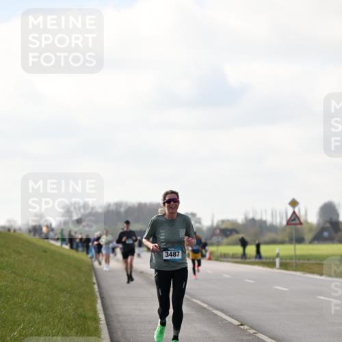 12.04.2026 - 45. Internationalen Wilhelmsburger Insellauf Dr. Thomas Lammeyer http://msf.ph/oto/9439876 12.04.2026 10:03:11 Laufen 3487 meine-sportfotos.de