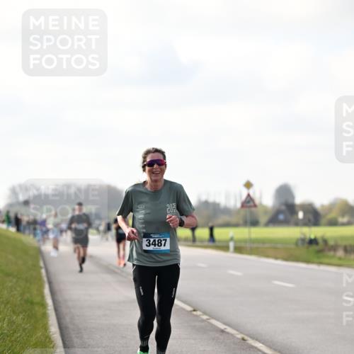 12.04.2026 - 45. Internationalen Wilhelmsburger Insellauf Dr. Thomas Lammeyer http://msf.ph/oto/9439886 12.04.2026 10:03:13 Laufen 3487, 208 meine-sportfotos.de