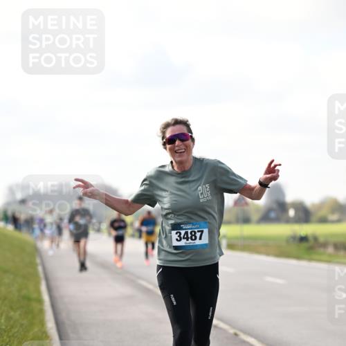 12.04.2026 - 45. Internationalen Wilhelmsburger Insellauf Dr. Thomas Lammeyer http://msf.ph/oto/9439892 12.04.2026 10:03:13 Laufen 302, 3487, 2010 meine-sportfotos.de