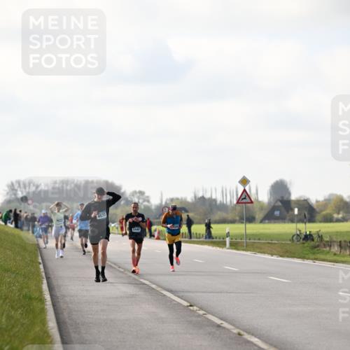 12.04.2026 - 45. Internationalen Wilhelmsburger Insellauf Dr. Thomas Lammeyer http://msf.ph/oto/9439900 12.04.2026 10:03:16 Laufen 4572, 5440 meine-sportfotos.de