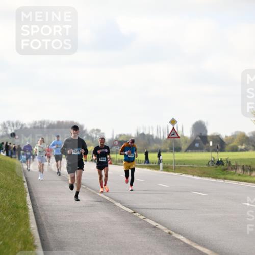 12.04.2026 - 45. Internationalen Wilhelmsburger Insellauf Dr. Thomas Lammeyer http://msf.ph/oto/9439904 12.04.2026 10:03:16 Laufen 4572, 5440, 4580 meine-sportfotos.de