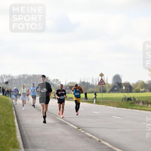 12.04.2026 - 45. Internationalen Wilhelmsburger Insellauf Dr. Thomas Lammeyer http://msf.ph/oto/9439906 12.04.2026 10:03:17 Laufen 45, 5440, 4580 meine-sportfotos.de