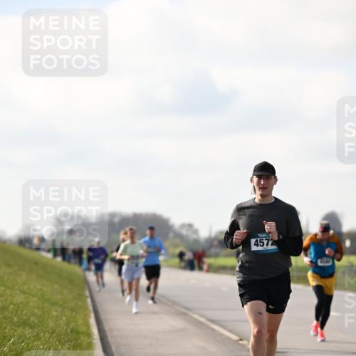 12.04.2026 - 45. Internationalen Wilhelmsburger Insellauf Dr. Thomas Lammeyer http://msf.ph/oto/9439926 12.04.2026 10:03:21 Laufen 4572 meine-sportfotos.de