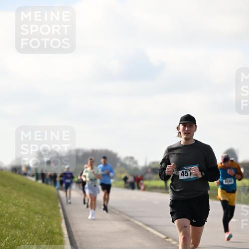 12.04.2026 - 45. Internationalen Wilhelmsburger Insellauf Dr. Thomas Lammeyer http://msf.ph/oto/9439927 12.04.2026 10:03:21 Laufen 457, 4540 meine-sportfotos.de