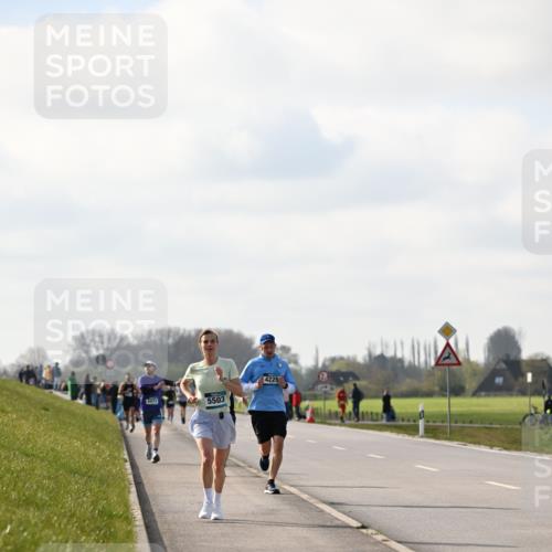 12.04.2026 - 45. Internationalen Wilhelmsburger Insellauf Dr. Thomas Lammeyer http://msf.ph/oto/9439940 12.04.2026 10:03:24 Laufen 3473, 5503, 4225, 2 meine-sportfotos.de