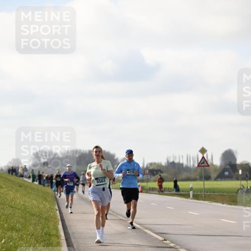 12.04.2026 - 45. Internationalen Wilhelmsburger Insellauf Dr. Thomas Lammeyer http://msf.ph/oto/9439944 12.04.2026 10:03:24 Laufen 5473, 5503, 4225 meine-sportfotos.de